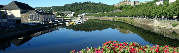 Het stadje Bouillon aan de rivier de Semois 